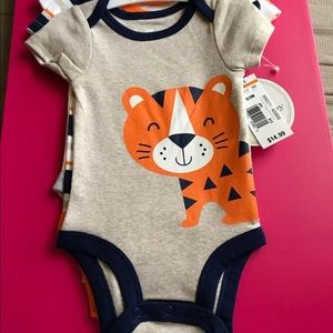 0-3 months short sleeve onesies